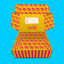 Load image into Gallery viewer, Munchdiddlys Gift Box
